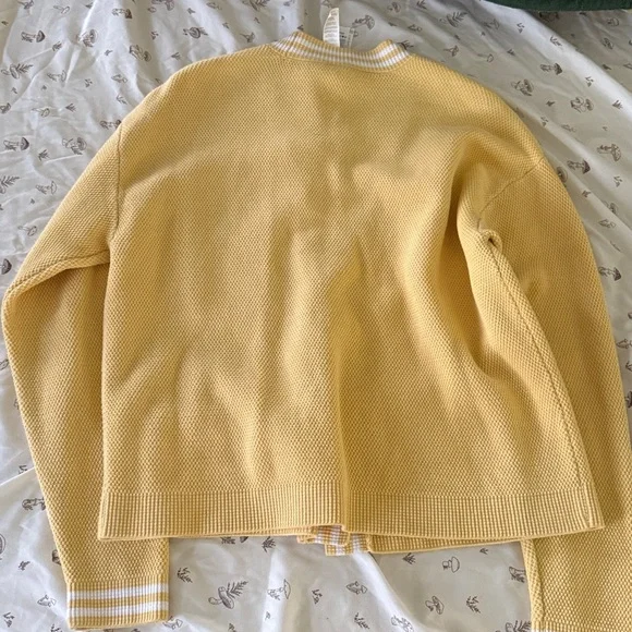 LIKE NEW ALO Tennis Club Sweater Knit CardiganWarm Butter/White is